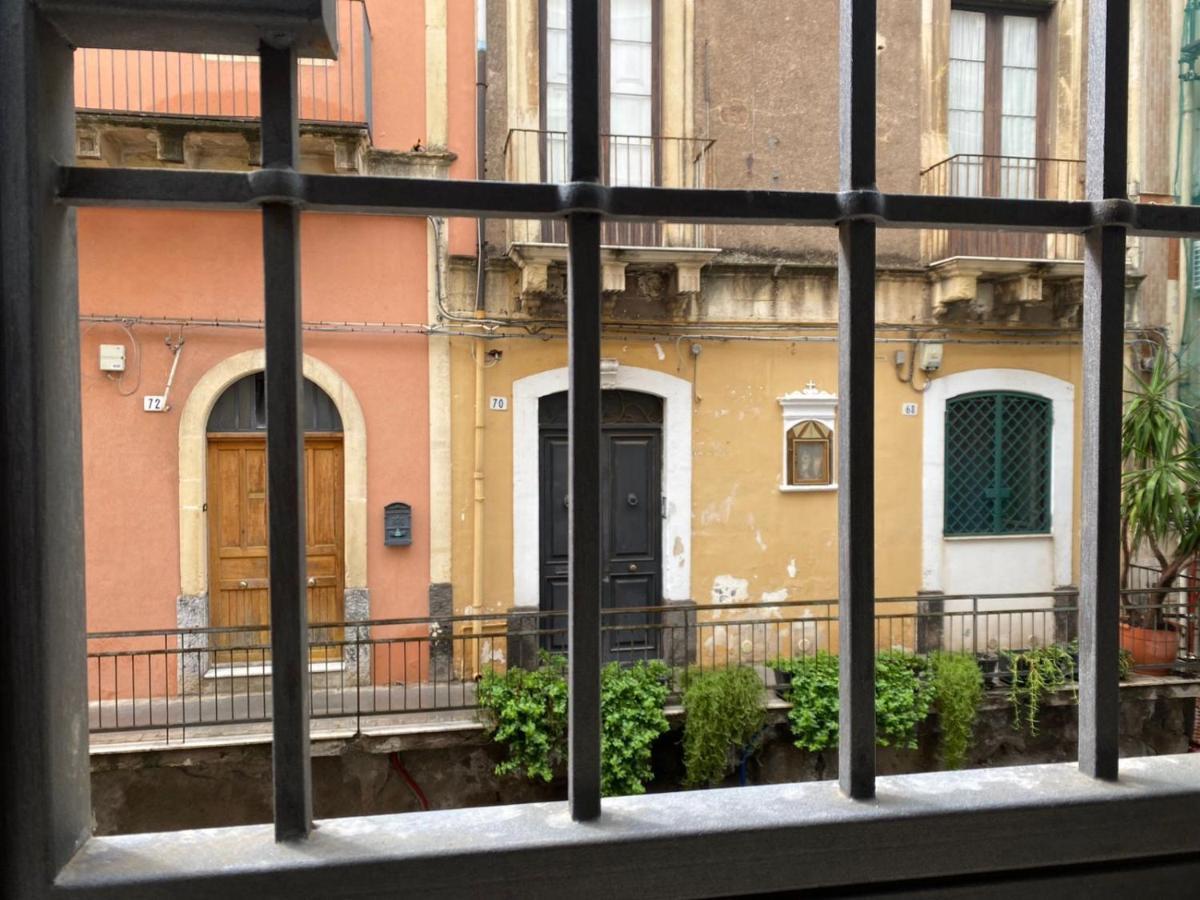 Apartment Alfonzetti-5 Min Walk To Central Train And Bus Station Catania Exteriör bild