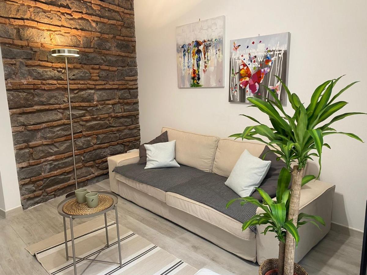 Apartment Alfonzetti-5 Min Walk To Central Train And Bus Station Catania Exteriör bild