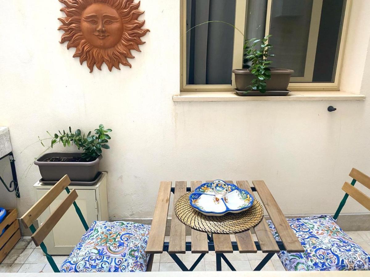 Apartment Alfonzetti-5 Min Walk To Central Train And Bus Station Catania Exteriör bild